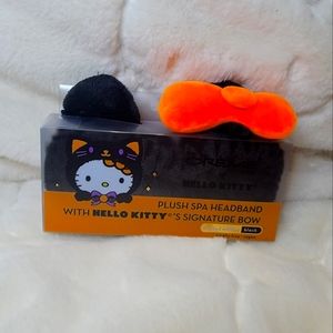 The Crème shop x Hello Kitty